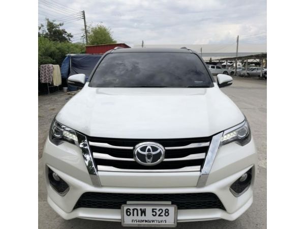Fortuner 2.8 TRD Sportivo 4WD AT Black Top Sigma4